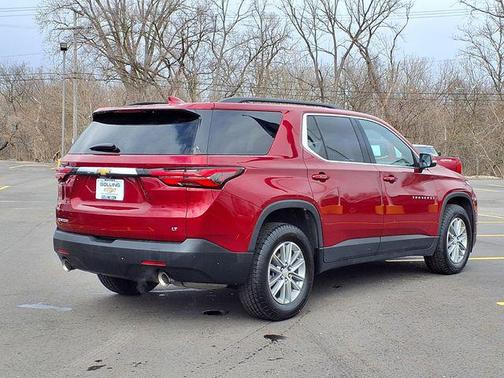 Radiant Red Tintcoat 2023 Chevrolet Traverse LT Leather