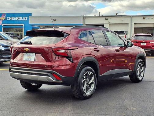2025 Chevrolet Trax LT