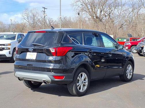 Agate Black Metallic 2019 Ford Escape SE