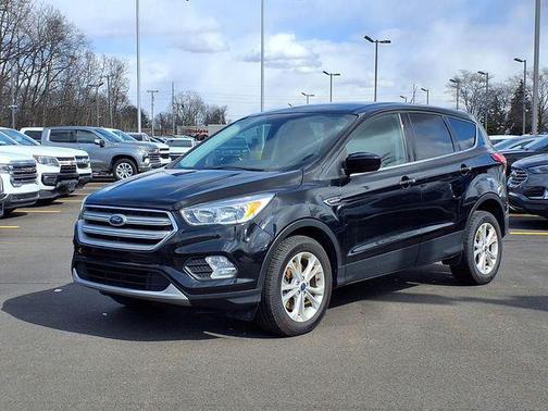 Agate Black Metallic 2019 Ford Escape SE