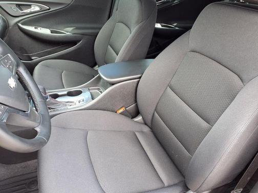 2024 Chevrolet Malibu FWD RS