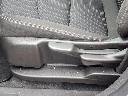 Summit White 2024 GMC Terrain SLE