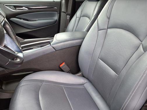 2023 Buick Enclave Essence FWD