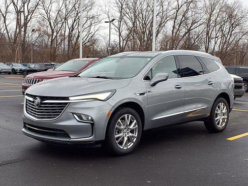 2023 Buick Enclave Essence FWD