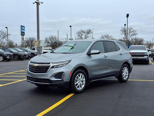 Sterling Gray Metallic 2024 Chevrolet Equinox 1LT