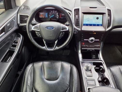 Magnetic 2020 Ford Edge Titanium