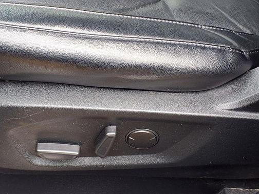 Magnetic 2020 Ford Edge Titanium