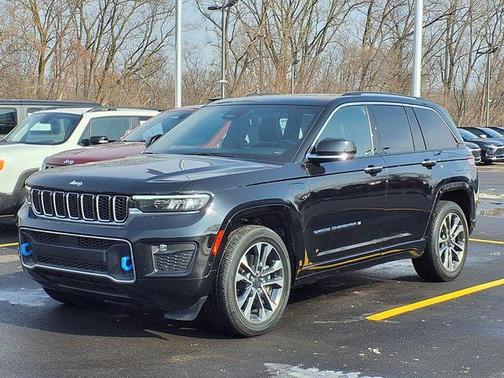 2022 Jeep Grand Cherokee 4xe Overland