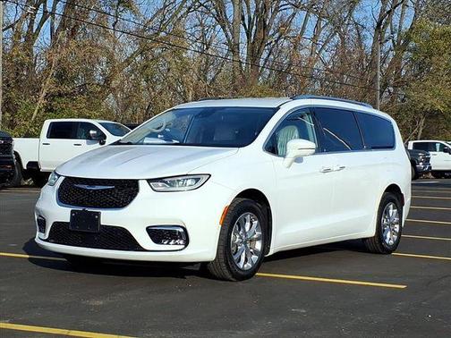 2021 Chrysler Pacifica Touring L