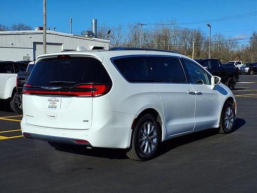 2021 Chrysler Pacifica Touring L
