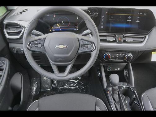 Summit White 2026 Chevrolet Trailblazer LT