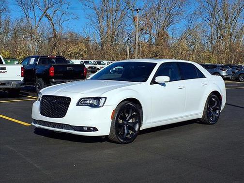 2022 Chrysler 300 S