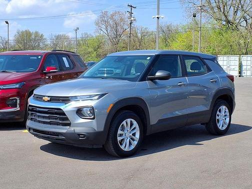 Sterling Gray Metallic 2023 Chevrolet Trailblazer LS