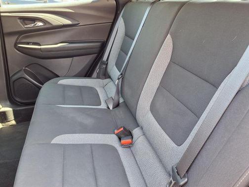 Sterling Gray Metallic 2023 Chevrolet Trailblazer LS