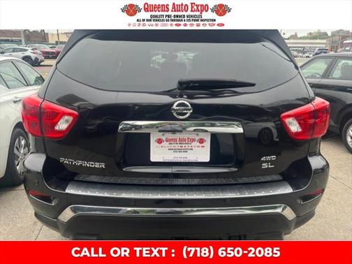 2017 Nissan Pathfinder SL