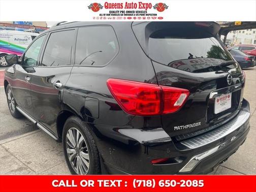 2017 Nissan Pathfinder SL