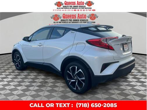 Blizzard Pearl 2020 Toyota C-HR XLE