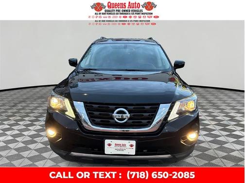 2018 Nissan Pathfinder SV