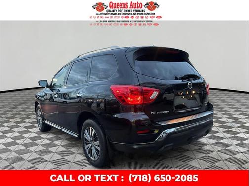 2018 Nissan Pathfinder SV