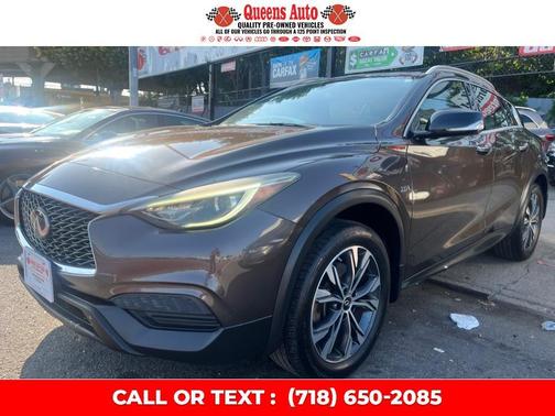 2018 INFINITI QX30 LUXE
