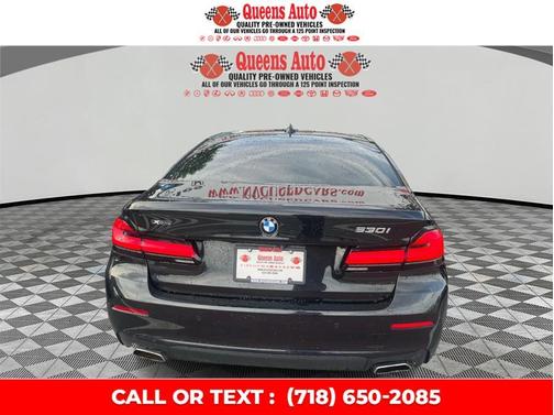 Black Sapphire Metallic 2021 BMW 530 xDrive