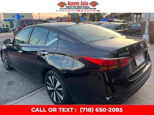 2021 Nissan Altima 2.5 SV