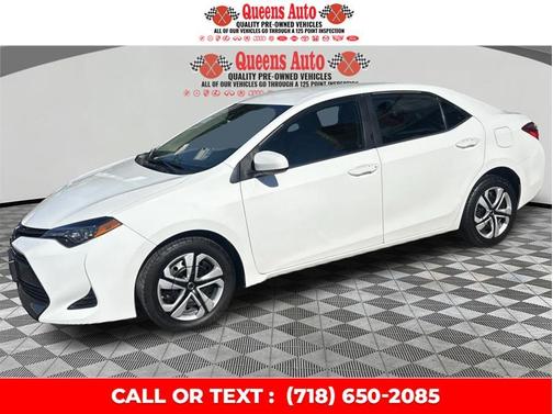 White 2019 Toyota Corolla SE