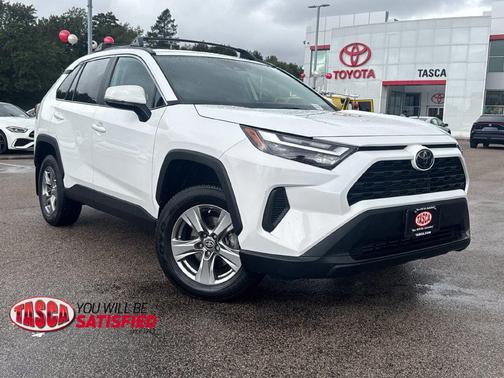 Ice Cap 2024 Toyota RAV4 XLE