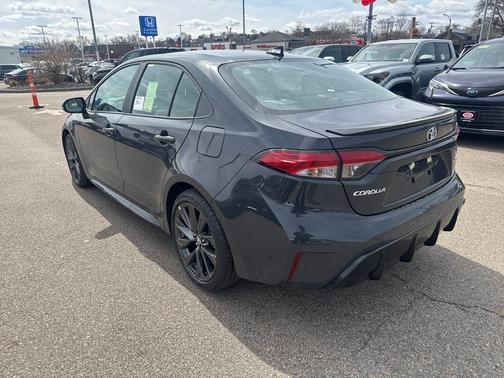 Underground/Midnight Black Metallic 2026 Toyota Corolla XSE