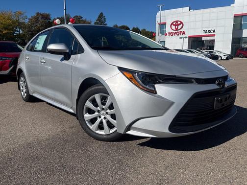 Classic Silver Metallic 2027 Toyota Corolla LE