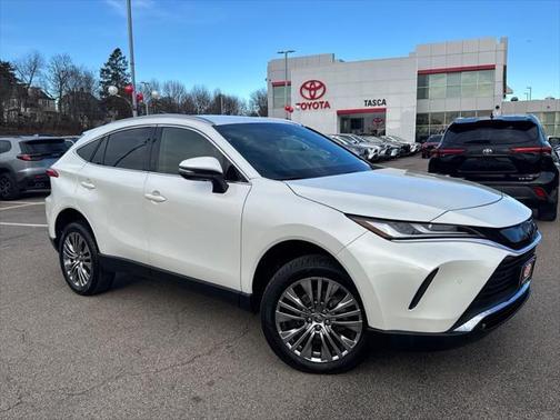 2022 Toyota Venza XLE