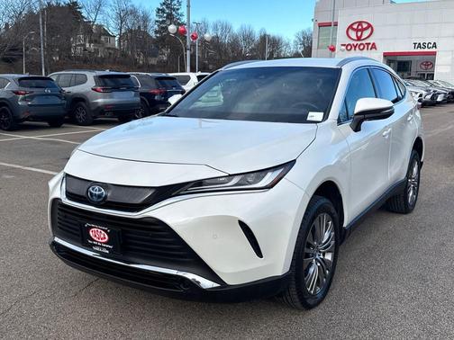 2022 Toyota Venza XLE