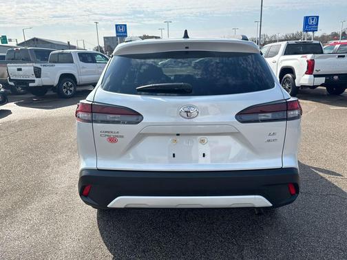 Wind Chill Pearl 2026 Toyota Corolla Cross LE