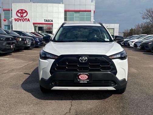 Wind Chill Pearl 2026 Toyota Corolla Cross LE
