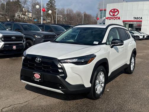 Wind Chill Pearl 2026 Toyota Corolla Cross LE