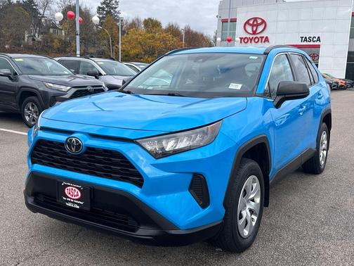 2020 Toyota RAV4 LE