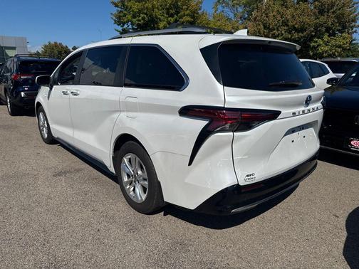2024 Toyota Sienna Limited 7-Passenger