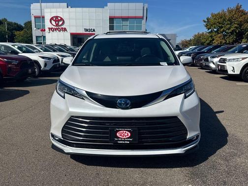2024 Toyota Sienna Limited 7-Passenger
