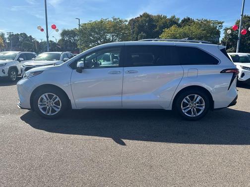 2024 Toyota Sienna Limited 7-Passenger