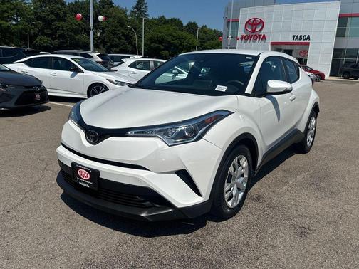 Blizzard Pearl 2019 Toyota C-HR LE