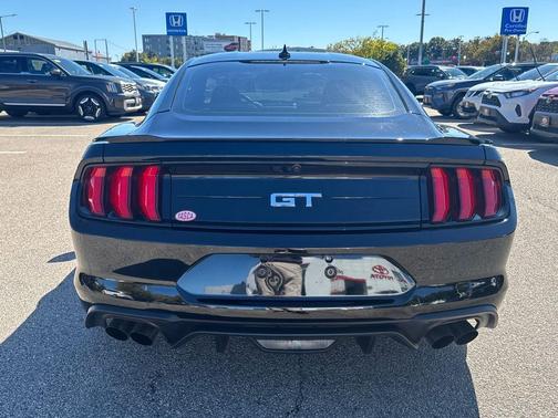 2022 Ford Mustang GT Premium
