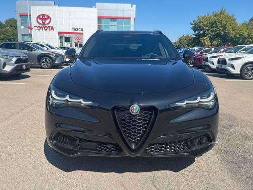 2025 Alfa Romeo Stelvio Sprint AWD