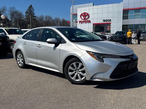 Classic Silver Metallic 2024 Toyota Corolla LE