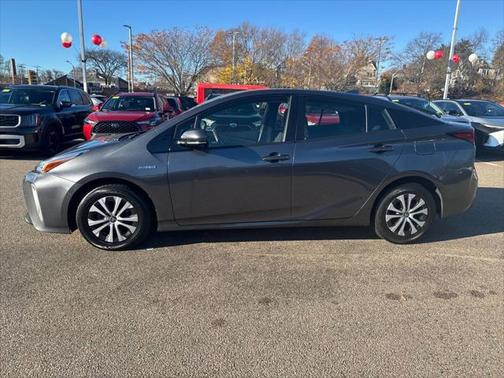 2020 Toyota Prius LE