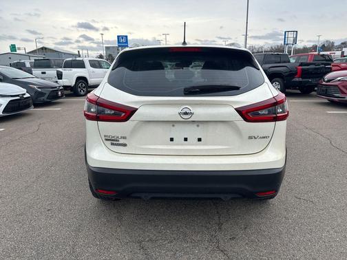 2020 Nissan Rogue Sport SV