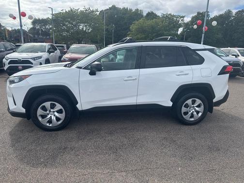 2020 Toyota RAV4 LE