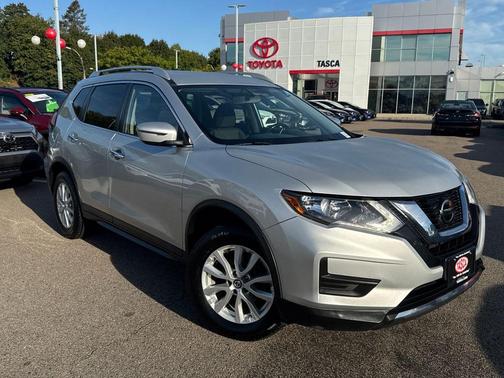 2018 Nissan Rogue SV