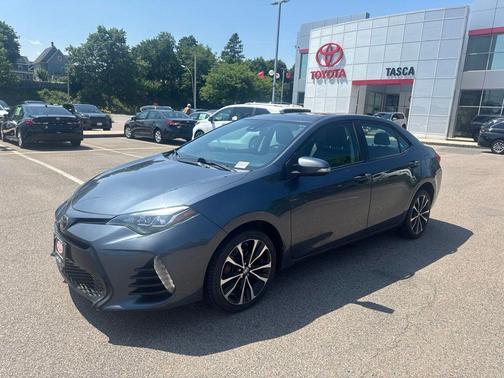Slate Metallic 2018 Toyota Corolla XSE