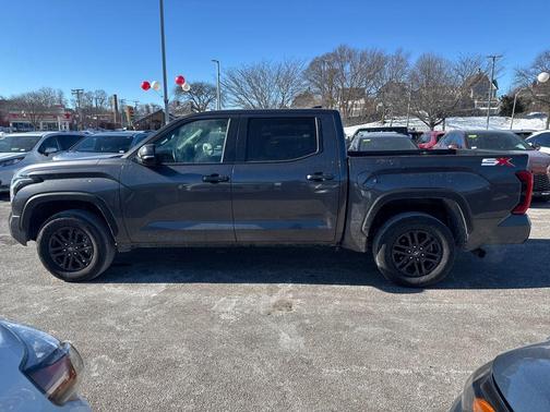 2025 Toyota Tundra SR5