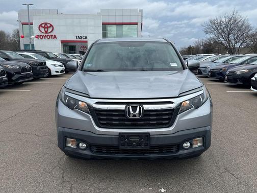 Lunar Silver Metallic 2017 Honda Ridgeline RTS